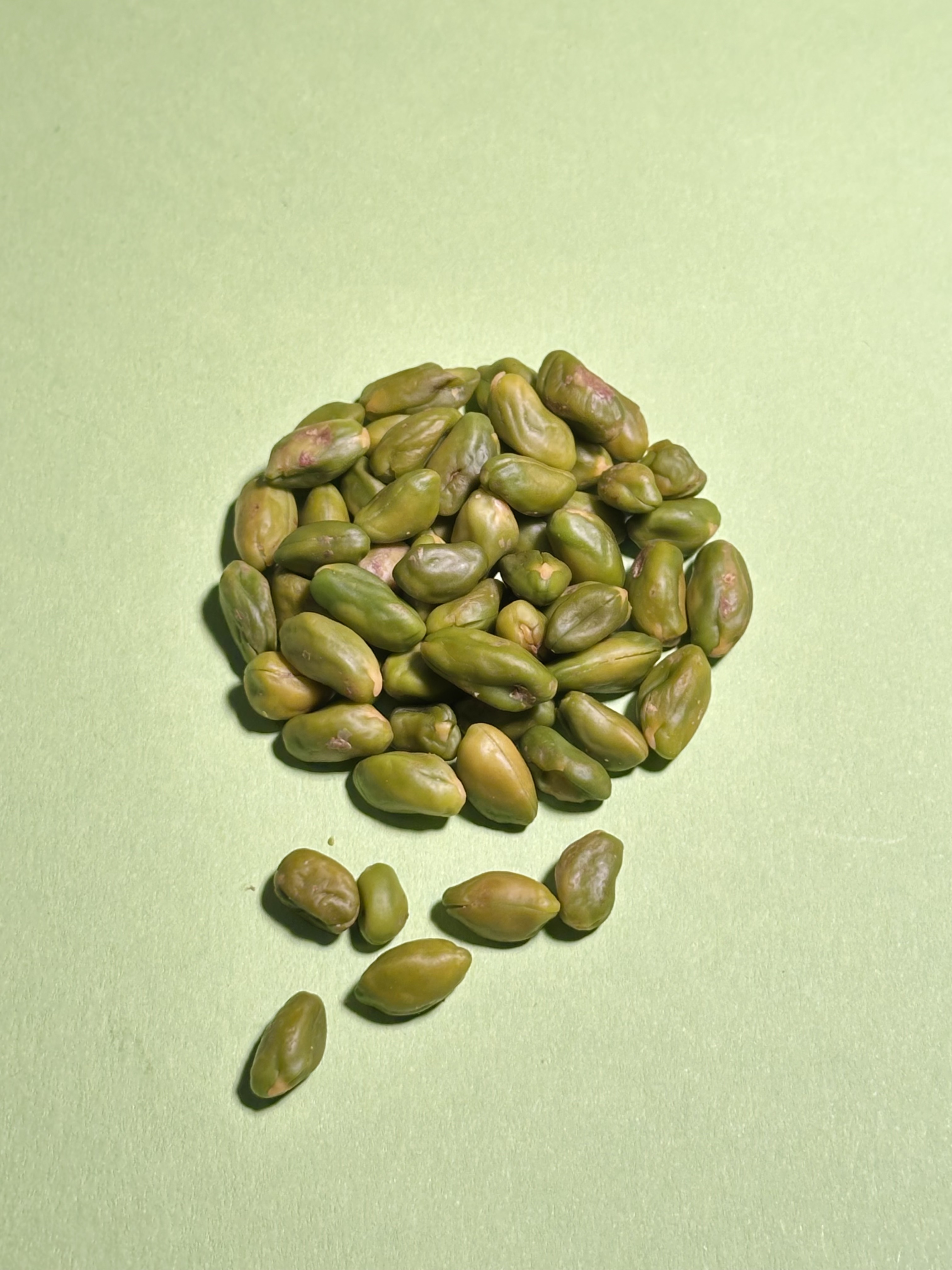 Blanchierter Pistazienkern – Farbe D